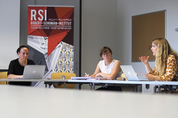 Im RSI beschäftigen sich Lydia Klinkenberg und ihre Kolleginnen mit dem Qualitäts- und Nachhaltigkeitsmanagement (Bild: Robin Emonts/BRF)