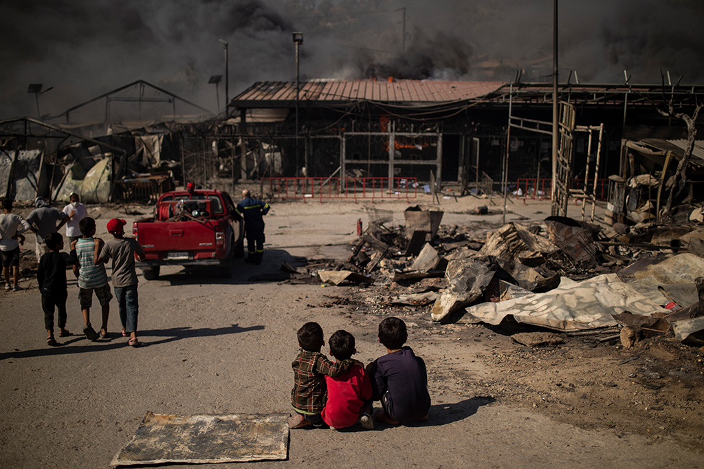 Brand im Flüchtlingslager Moria auf Lesbos (Bild: Angelos Tzortzinis/AFP)