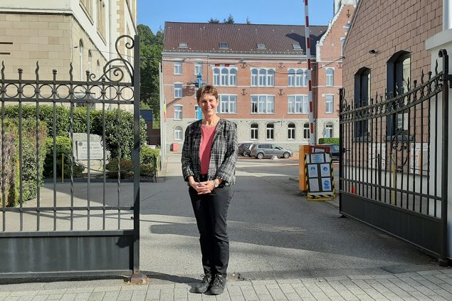 Nathalie Beerden ist die Geschäftsführerin des neuen Leitverbands für ostbelgischen Sport (Bild: Christophe Ramjoi/BRF)