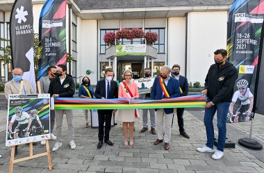 Das Straßenrennen startet in Keerbergen (Bild: Dirk Waem/Belga)