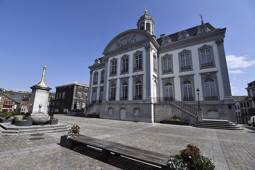 Das Rathaus von Verviers (Bild: Eric Lalmand/Belga)