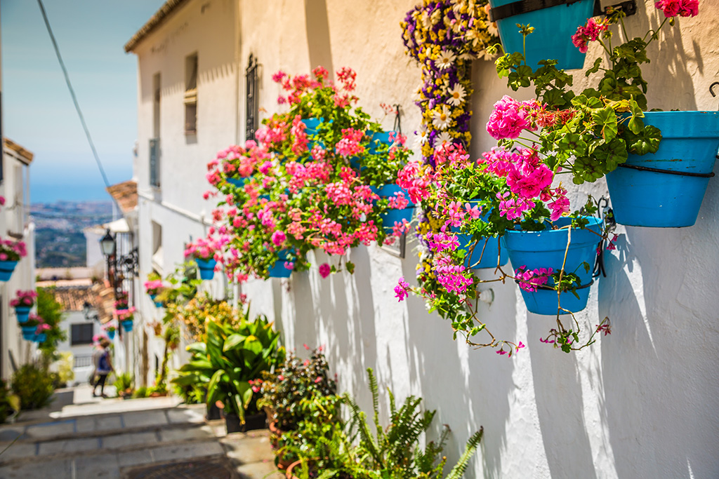 Andalusisches Weißes Dorf. Costa del Sol. Südspanien