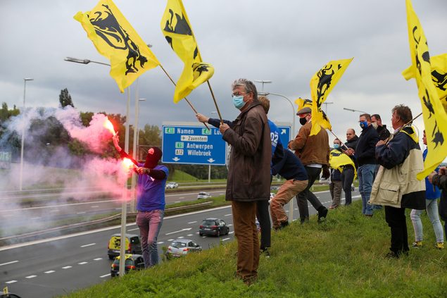 Vlaams Belang protestiert gegen Vivaldi-Regierung (Bild: NicolasMaeterlinck/Belga)
