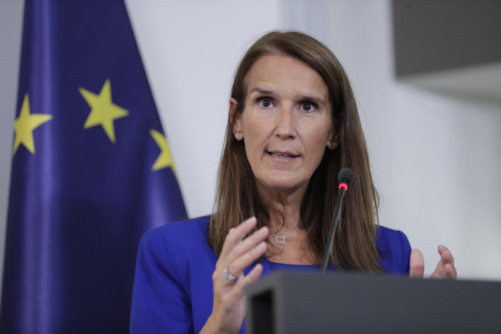 Premier Sophie Wilmès bei der Pressekonferenz nach dem Nationalen Sicherheitsrat am 23.9. (Bild: Olivier Hoslet/Belga)