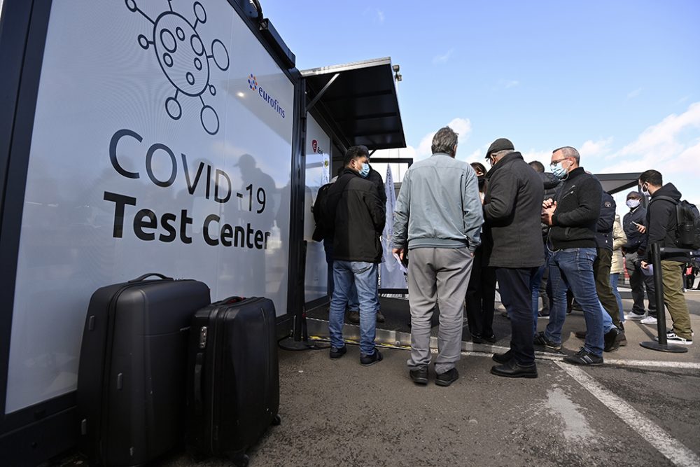 Covid-Testzentrum am Brussels Airport (Bild: Eric Lalmand/Belga)Covid-Testzentrum am Brussels Airport (Bild: Eric Lalmand/Belga)