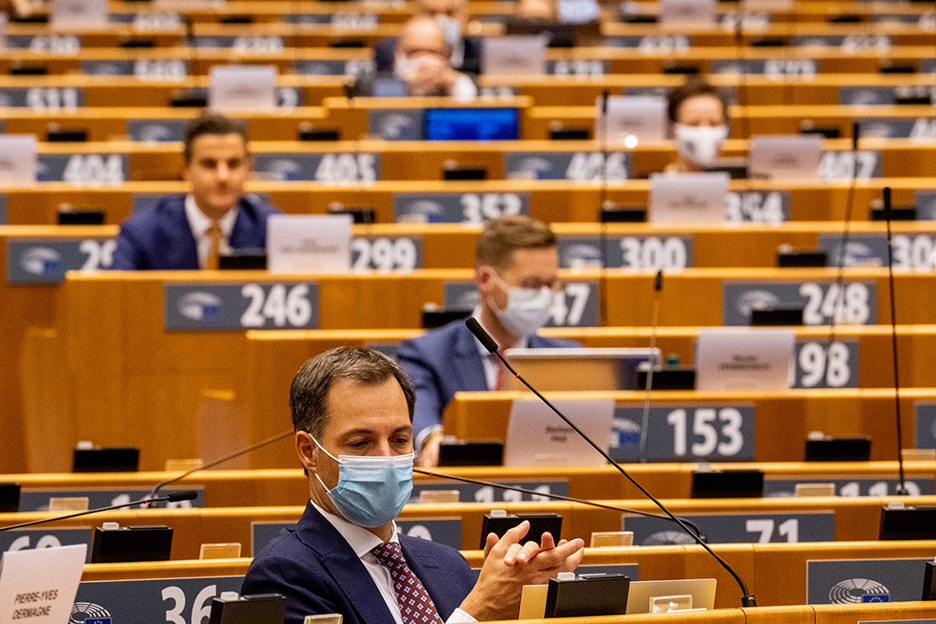 Premierminister Alexander De Croo in der Debatte im Europäischen Parlament (Bild: Nicolas Maeterlinck/Belga)