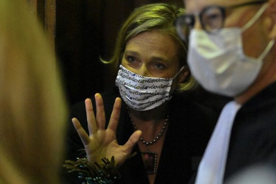 Delphine Boël vor der Anhörung im September (Bild: Eric Lalmand/Belga)