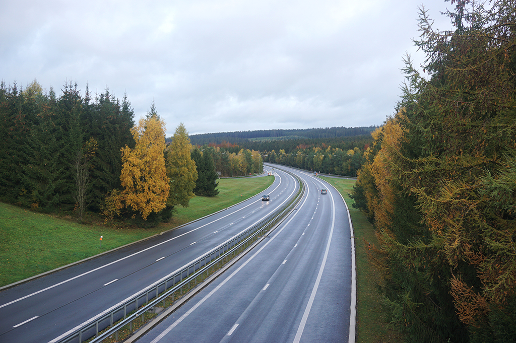 Autobahnauffahrt Kaiserbaracke zwischen Recht und Born, in Richtung Malmedy