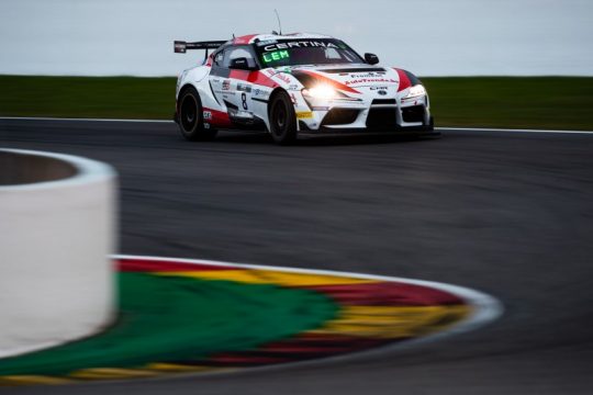 Stéphane Lémeret und Gaël Castelli gewinnen das zweite GT4-Rennen in Francorchamps (Bild: SRO / Brecht Decancq Photography)
