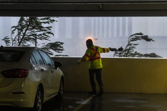 Hurrikan Delta trifft auf Louisiana (Bild: Lake Charles, Chandan Khanna/AFP)