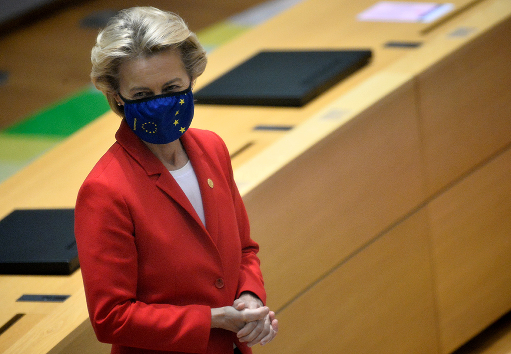 EU-Kommissionspräsidentin Ursula von der Leyen bei einem Gipfel in Brüssel im Oktober 2020 (Bild: Johanna Geron/AFP)