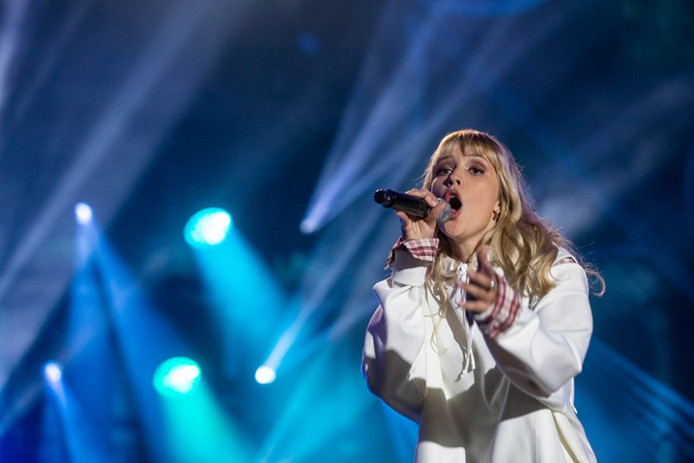 Angèle bei einem Konzert in Brüssel 2019 (Archivbild: Hatim Kaghat/Belga)