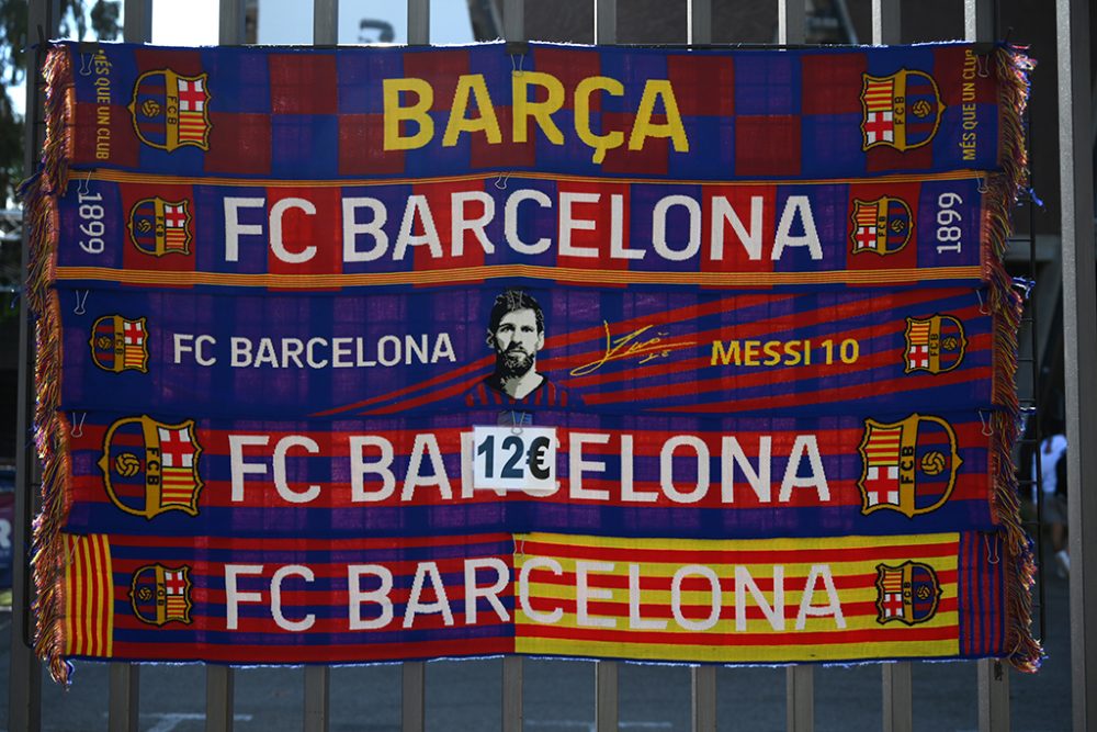 Schals von FC Barcelona (Bild: Lluis Gene/AFP)