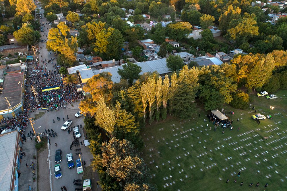 Abschiedsfeier für Diego Maradona auf dem Friedhof Jardin Bella Vista (Bild: Emiliano Lasalvia/AFP)