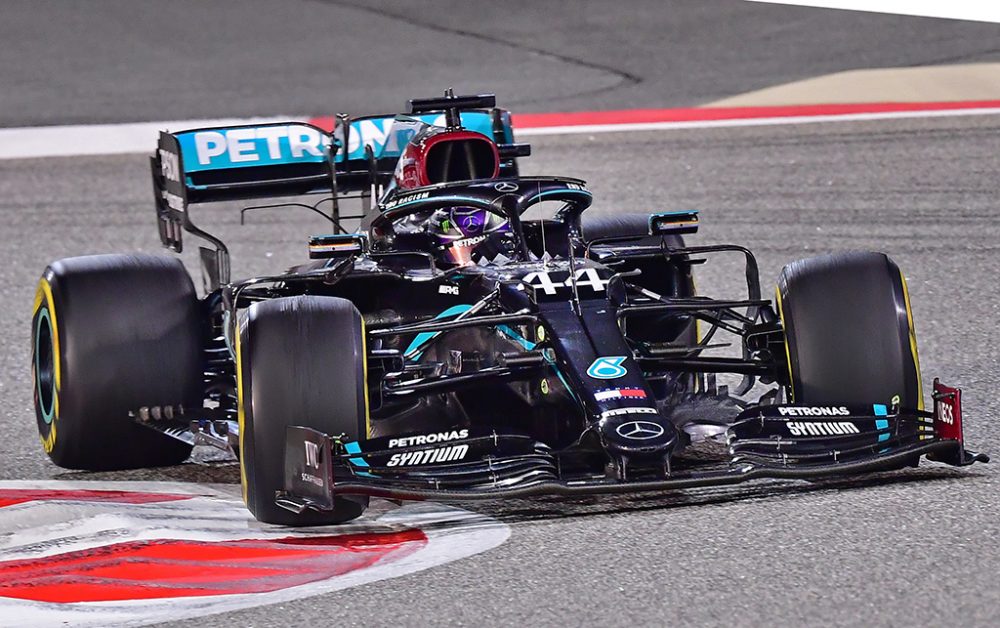 Lewis Hamilton gewinnt auch den Bahrain-GP (Bild: Giuseppe Cacae/AFP)