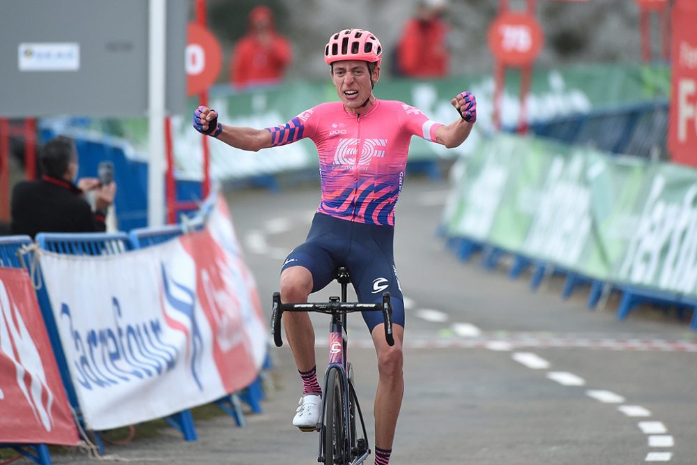 Der Brite Hugh Carthy gewinnt die zwölfte Etappe der Vuelta (Bild: Miguel Riopa/AFP)