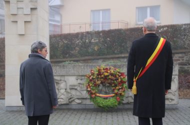 Kranzniederlegung am 11. November 2020 in St. Vith (Bild: Andreas Lejeune/BRF)