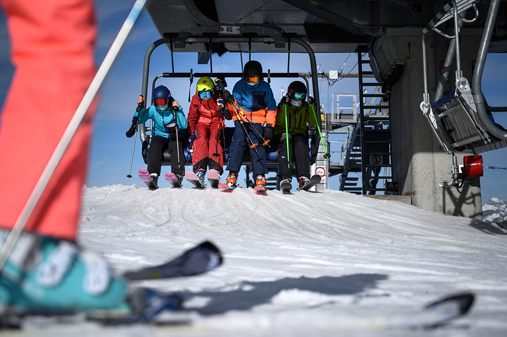 Skifahrer in Verbier in den Schweizer Alpen (Archivbild: Fabrice Coffrini/AFP)
