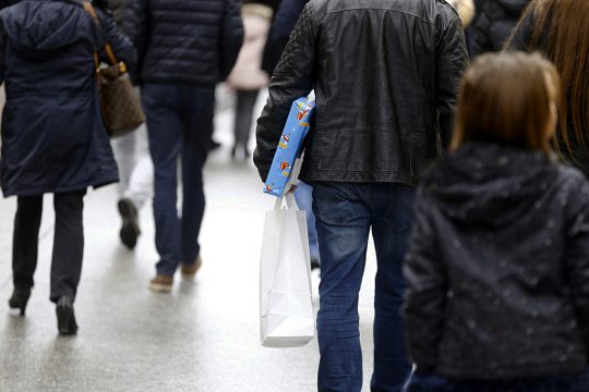 Weihnachtseinkäufe (Bild: Nicolas Maeterlinck/Belga)