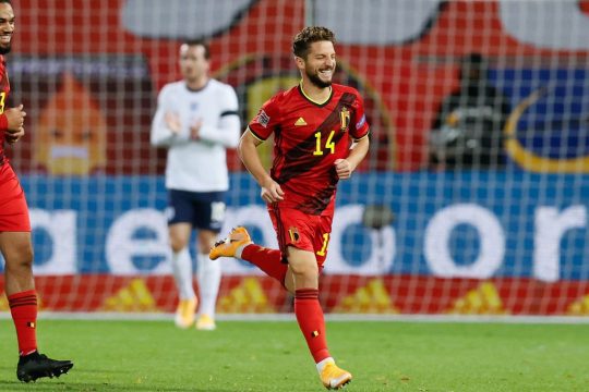 Dries Mertens freut sich über seiner Treffer zum 2:0. Bild: Bruno Fahy/Belga