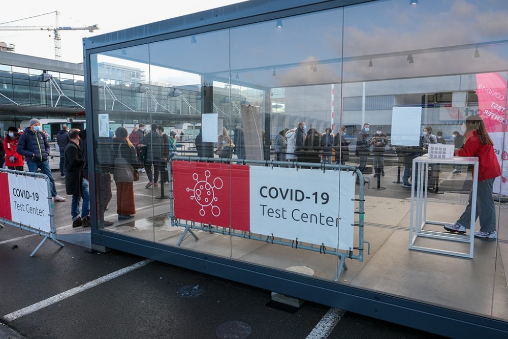 Corona-Testzentrum am Brussels Airport (Archivbild: Nicolas Maeterlinck/Belga)