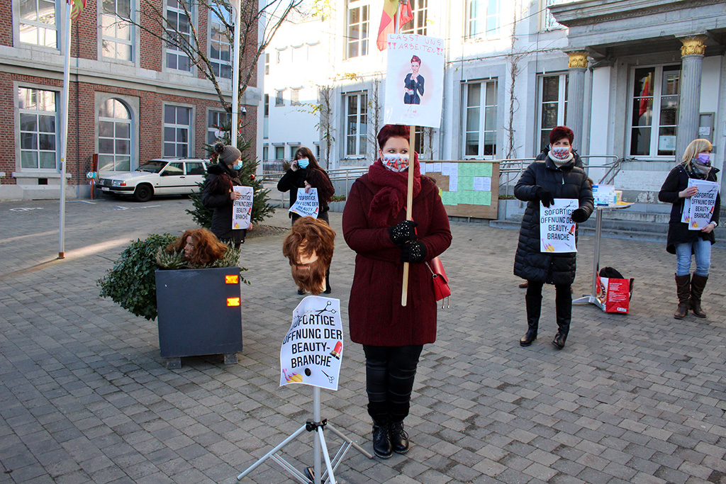 Demonstration von Frisören und Kosmetikern am 5. Dezember in Eupen (Bild: Andreas Lejeune/BRF)