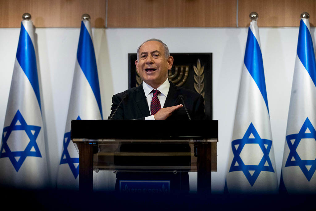 Israels Premier Benjamin Netanjahu in der Knesset (Bild: Yonathan Sindel/AFP)