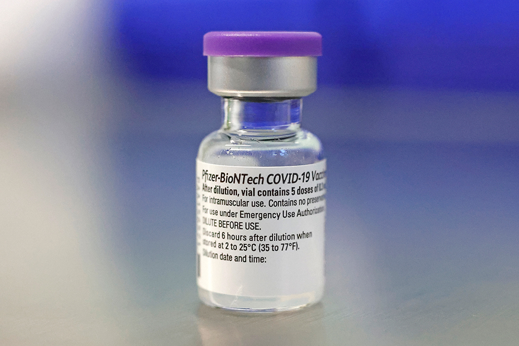 Impfstoff von Pfizer-Biontech (Bild: Jack Guez/AFP)