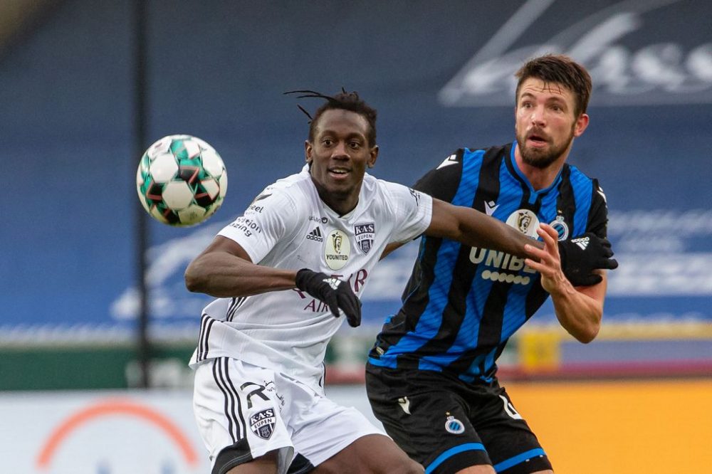 Eupen's Amara Baby and Club's Brandon Mechele fight for the ball during a soccer match between Club Brugge KV and KAS Eupen, Saturday 26 December 2020 in Brugge, on the nineteenth day of the 'Jupiler Pro League' first division of the Belgian championship. BELGA PHOTO KURT DESPLENTER