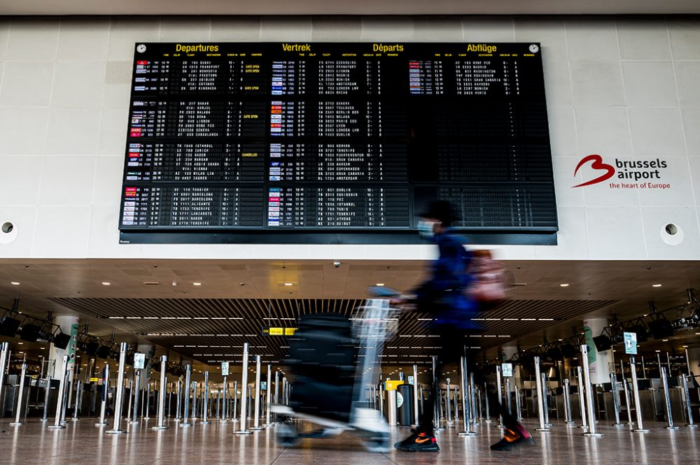 Reisende am Brussels Airport (Bild: Jasper Jacobs/Belga)