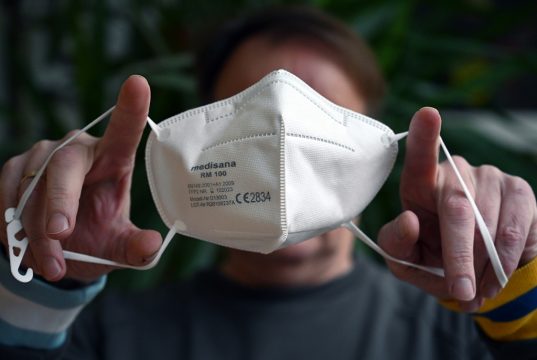 FFP2-Maske (Archivbild: Ina Dassbender/AFP)