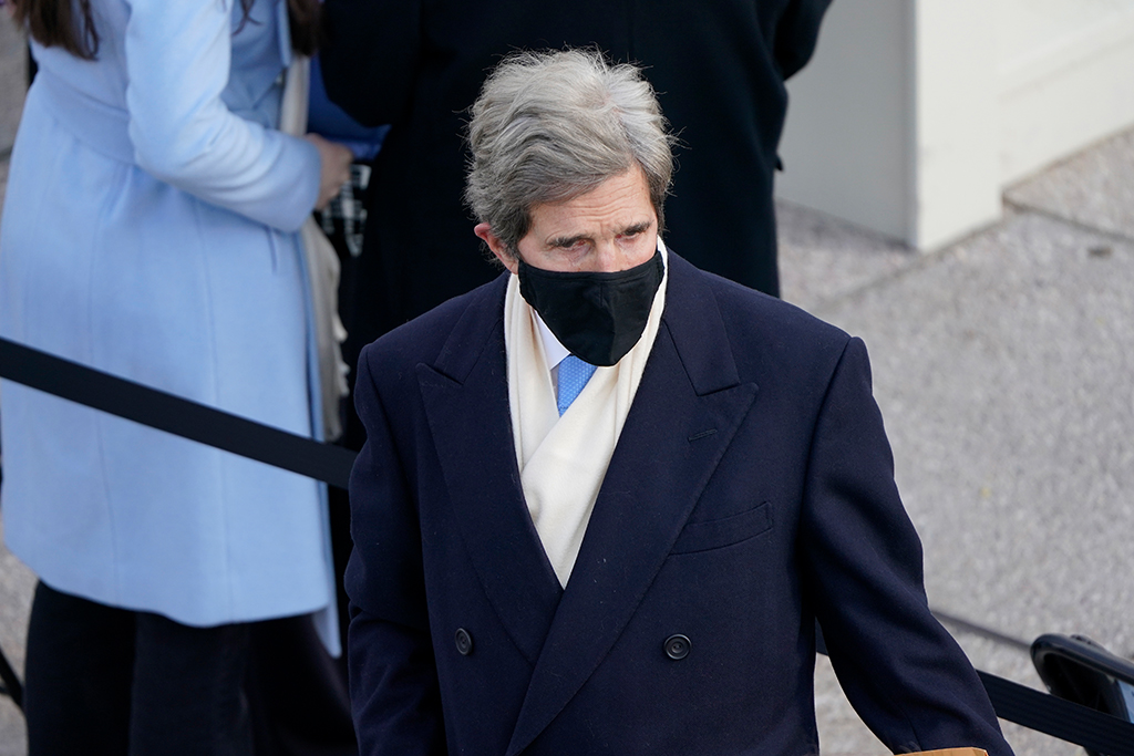 Der US-Klimabeauftragte John Kerry (Bild: Patrick Semansky/POOL/AFP)