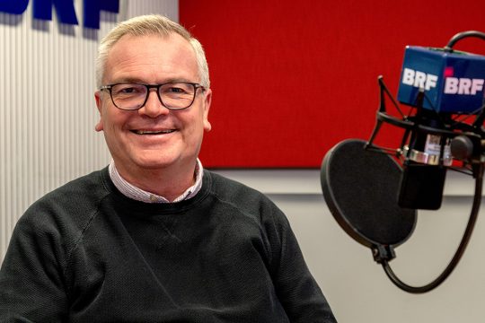 Jürgen B. Hausmann war am 11. Januar 2021 zu Gast im BRF (Bild: Olivier Krickel/BRF)