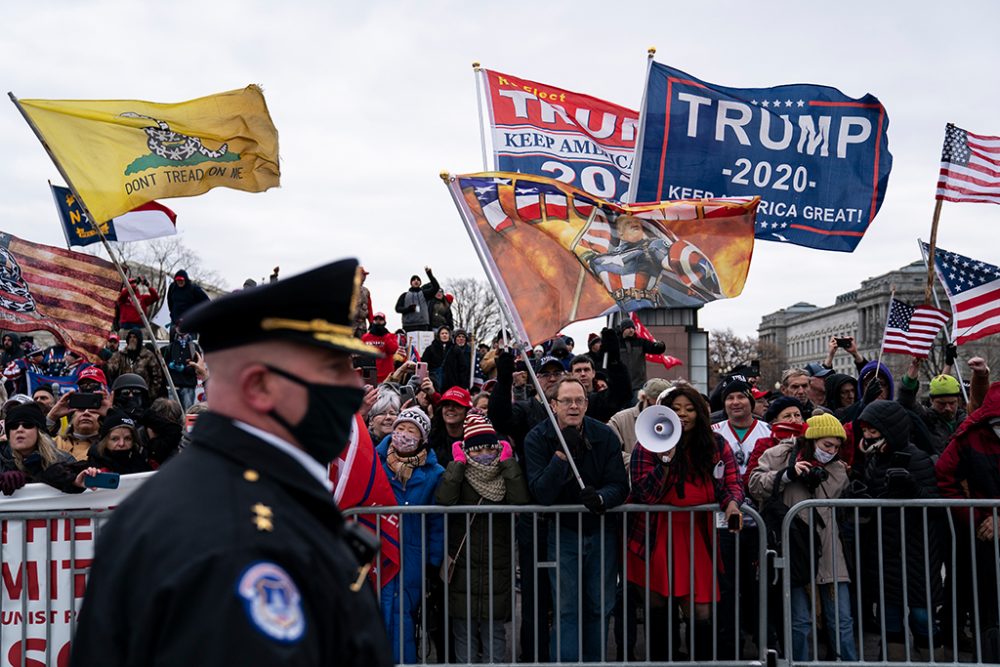 Beim Ansturm von Trump-Anhängern auf das Kapitol waren die Sicherheitskräfte deutlich in der Unterzahl (Bild: Alex Edelman/AFP)
