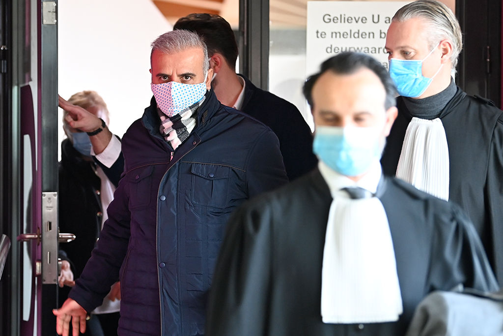 Melikan Kucam am Dienstag im Antwerpener Gericht (Bild: Eric Lalmand/Belga)