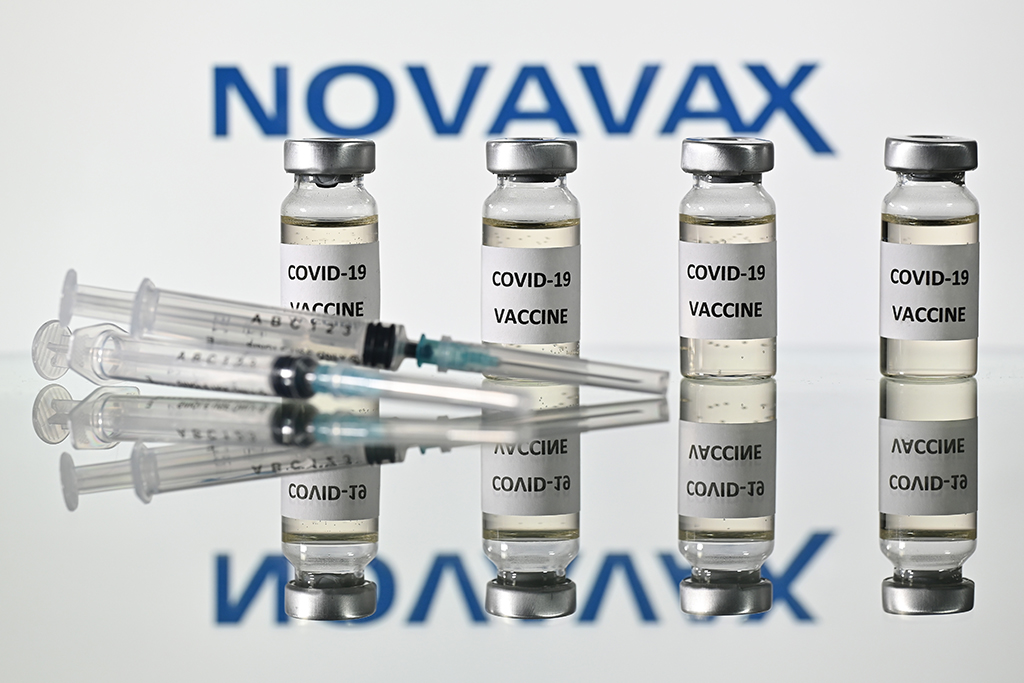 Corona-Impfstoff von Novavax (Archivbild: Justin Tallis/AFP)
