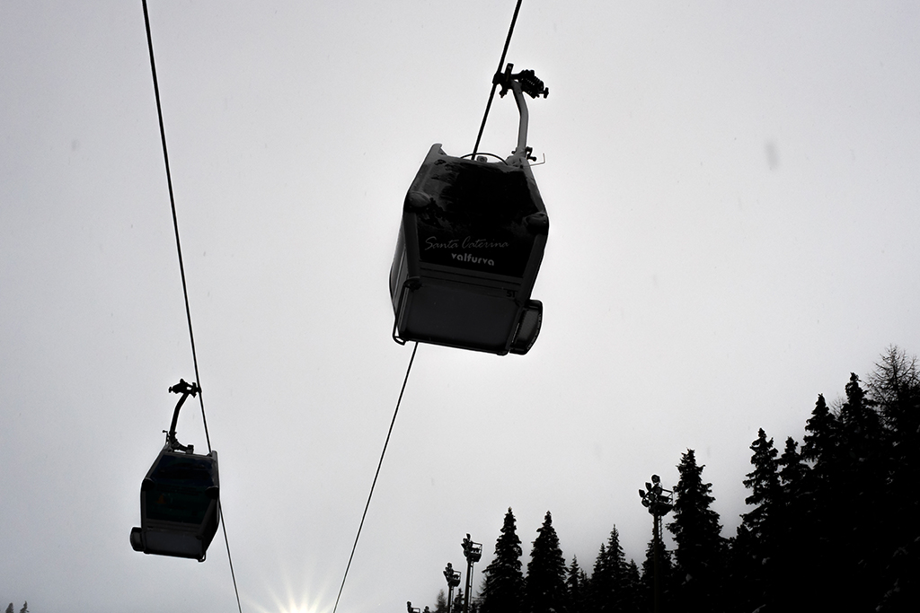 Skilift im Wintersportgebiet Santa Caterina Valfurva (Bild: Marco Bertorello/AFP)