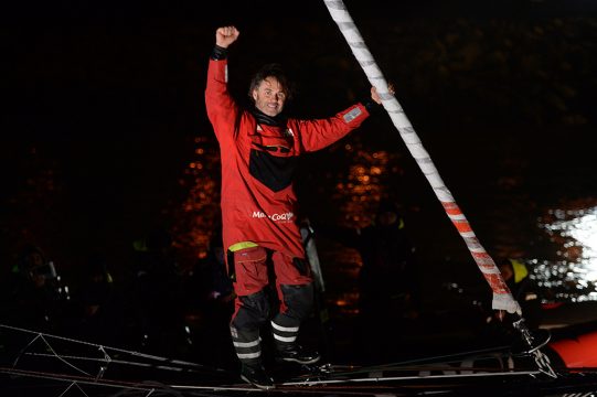 Yannick Bestaven bei seiner Ankunft in Les Sables-d'Olonne (Bild: Jean-François Monier/AFP)