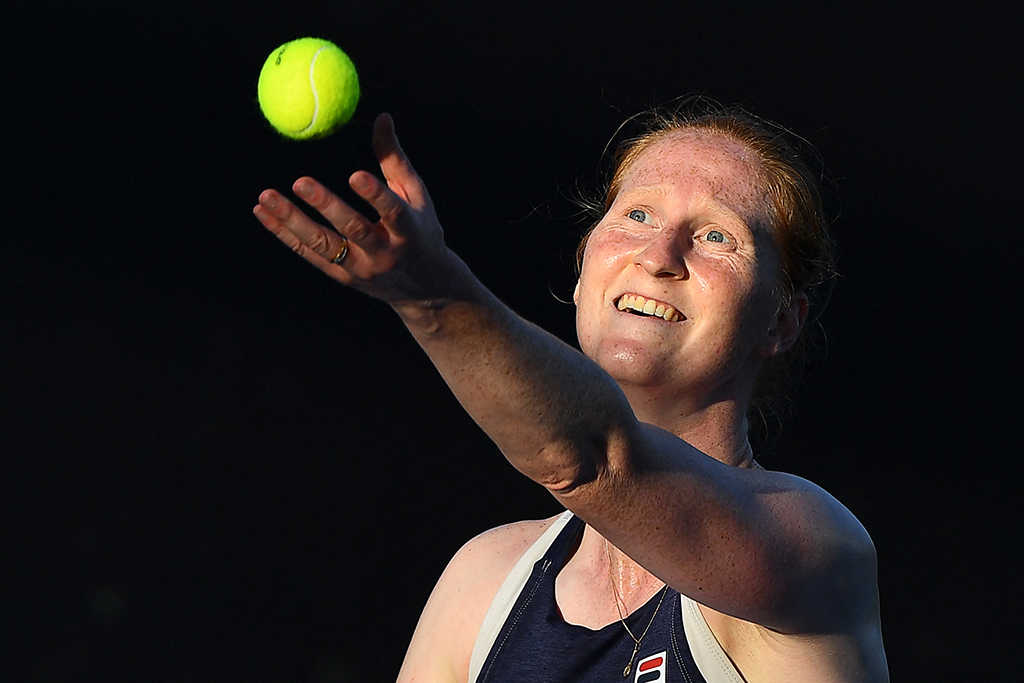 Alison Van Uytvanck gewinnt gegen Clara Burel bei den Australian Open (Bild: AFP/William West)