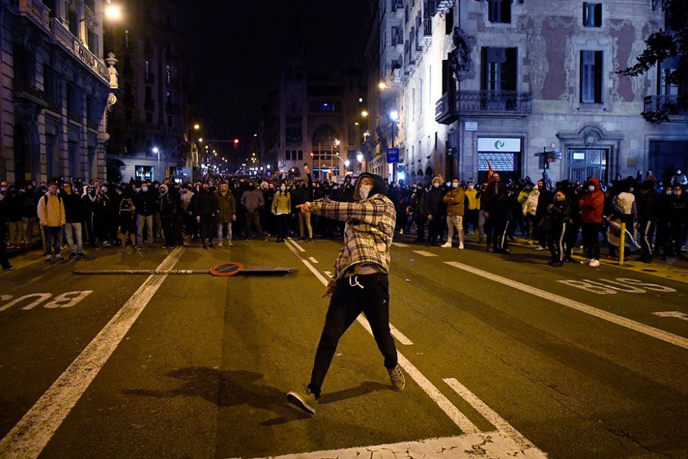 Proteste in Barcelona (Bild: Pau Barrena/AFP)