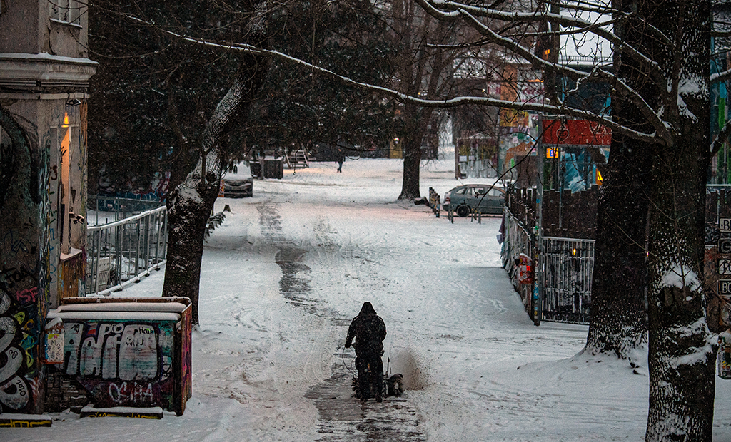 Heftiger Schneefall in Deutschand - Berlin (Bild: John Macdougall/AFP)