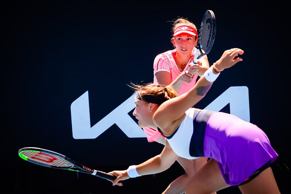 Elise Mertens und Aryna Sabalenka bei den Australian Open (Bild: Patrick Hamilton/Belga)