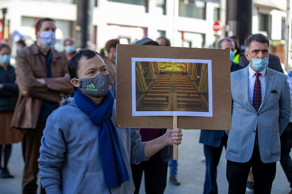 Vertreter der jüdischen, muslimischen und christlichen Gemeinschaften bei ihrem Protest am Sonntag in Brüssel (Bild: Nicolas Maeterlinck/Belga)