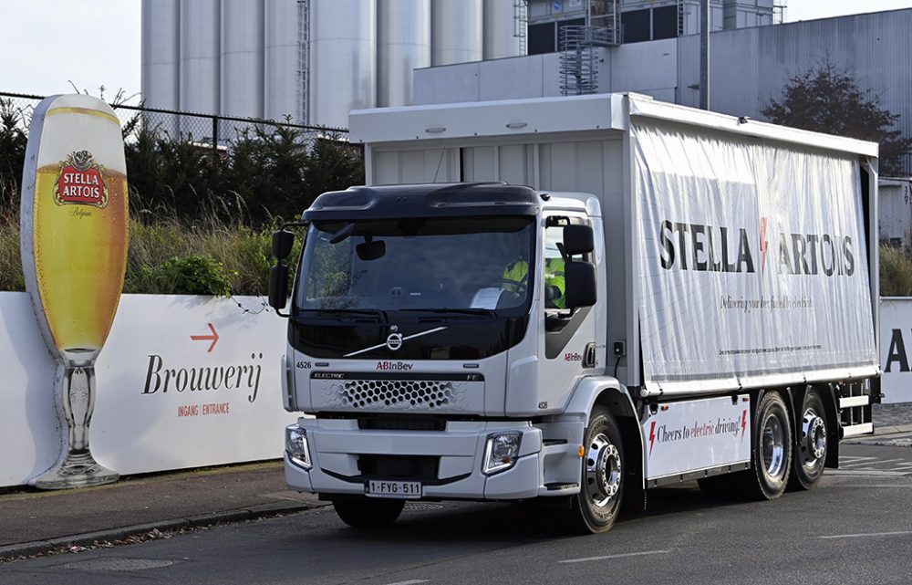 Stella Artois ist eines der Biere von AB Inbev. Gebraut wird es in Löwen (Bild: Eric Lalmand/Belga)