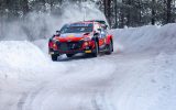 Ott Tänak setzt sich zum Auftakt der Arctic Rallye Finnland an die Spitze (Bild: Fabien Dufour/Hyundai Motorsport)