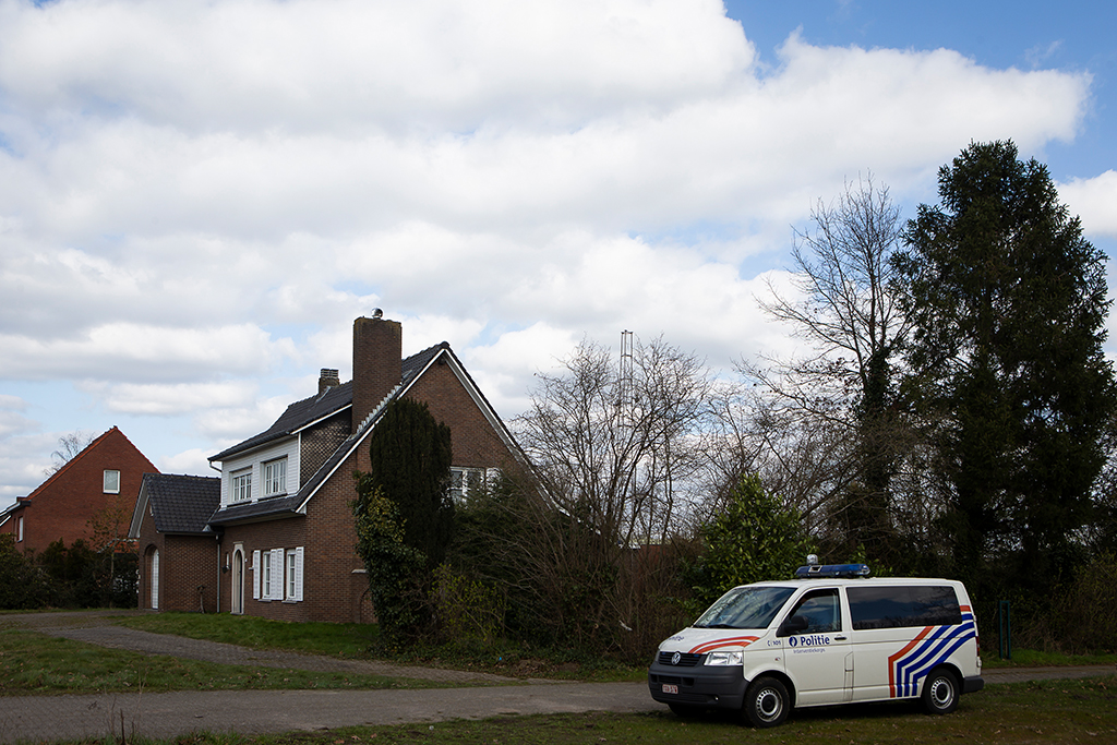 In diesem Haus in Arendonk hat die Polizei eine "Kokain-Wäscherei" entdeckt (Bild: Kristof Van Accom/Belga)