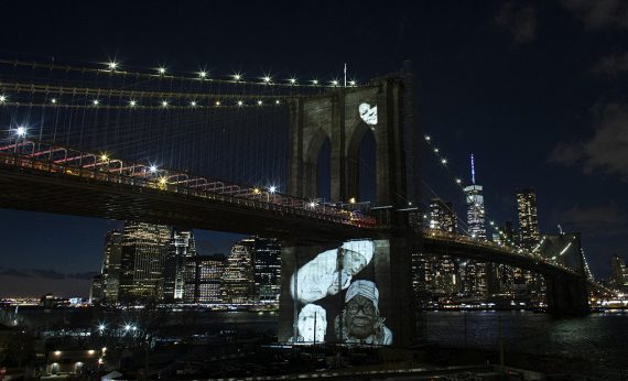 Gedenken an über 30.000 Corona-Tote in New York