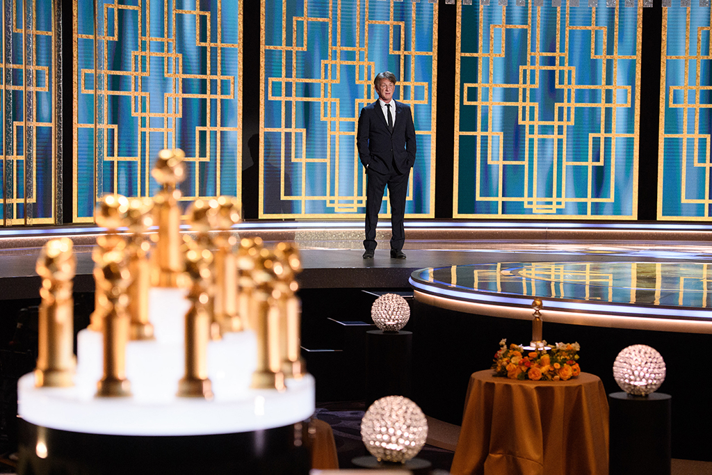 Sean Penn moderierte die 78. Auflage der Golden Globes (Bild: HFPA/AFP)