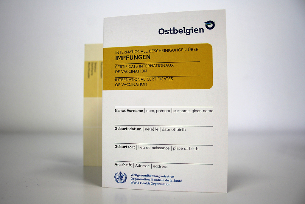 Wer keinen Impfpass hat, bekommt kostenlos einen neuen (Bild: Manuel Zimmermann/BRF)