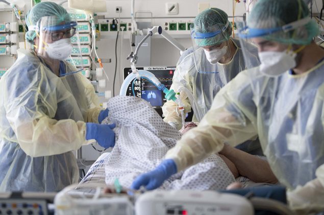 Intensivstation - Betreuung von Covid-Patient